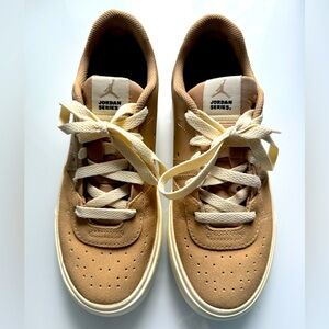 NEW Nike Jordan Series Women’s beige sneakers size 7.5 US